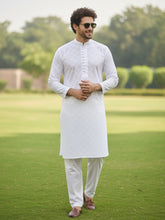 Men White Chikankari Embroidered Straight Kurta (VS03)