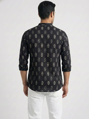 Vashuqi 100% Cotton Black Color Full Sleeve Chinese collar Cotton Printed Kurta For men and Boys.
